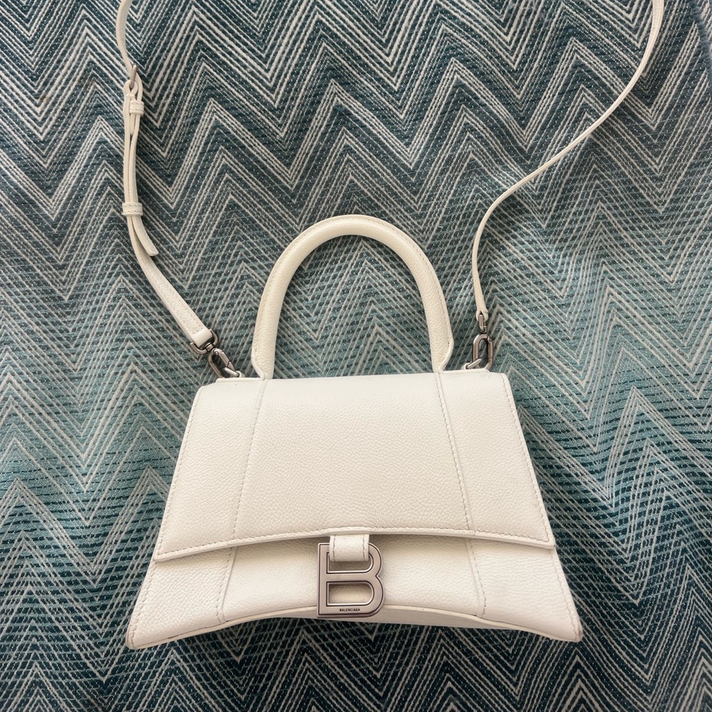 Balenciaga hourglass bag in white